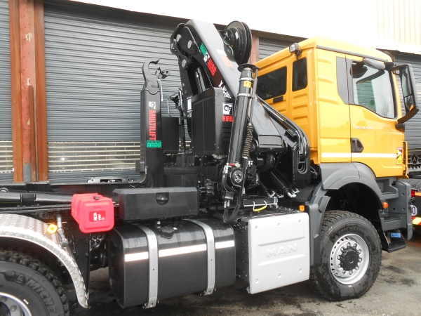 Grue HIAB 298 E8 HIDUO et Appareil à Bras  MULTILIFT OPTIMA 15S