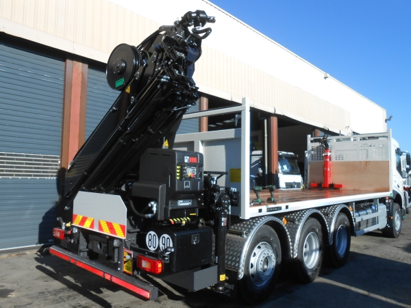 Grue HIAB 262 E6 HIPRO et Plateau