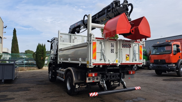 Grue HIAB 228 ES4 HIDUO et Tribenne